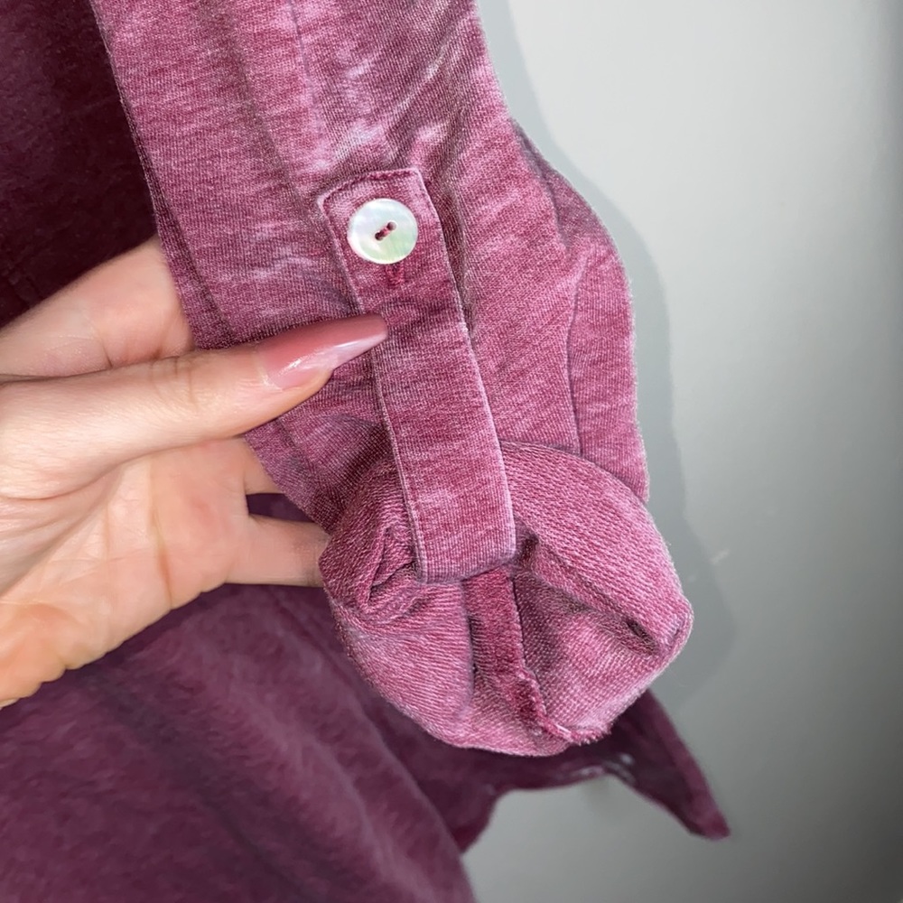 🪼Adorable lightweight distressed maroon dress! - Picture 5 of 5